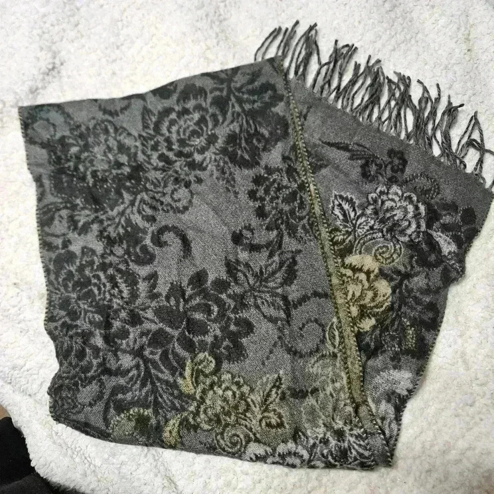 Merona scarf!